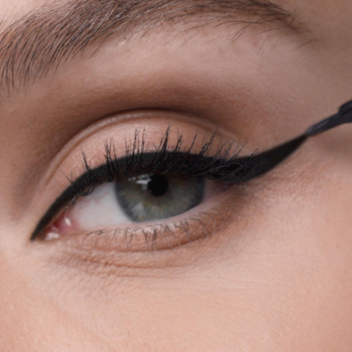 Maybelline New York Eyestudio Hyper Easy Liquid Liner Matte - Intense Black Lasts For Up To 24H