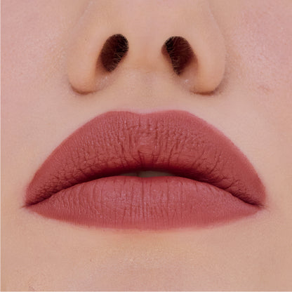 Maybelline Serum Lipstick, Hydrating Lip Makeup with 8HRs of Lip Plumping Moisture with Hyaluronic Acid + Oil Blend